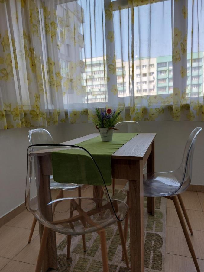 Apartament Central Renovat 3 Camere Бухарест Екстер'єр фото